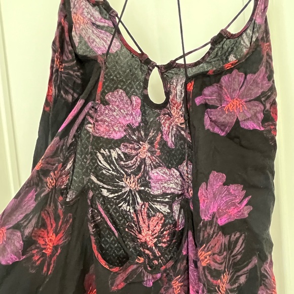 Urban Outfitters Floral Dress - Picture 3 of 5